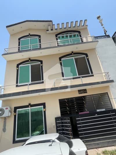 5 marla semi triple story house for sale in banigala