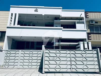i-8/4.40x80 open Beasment. Available for rent more options