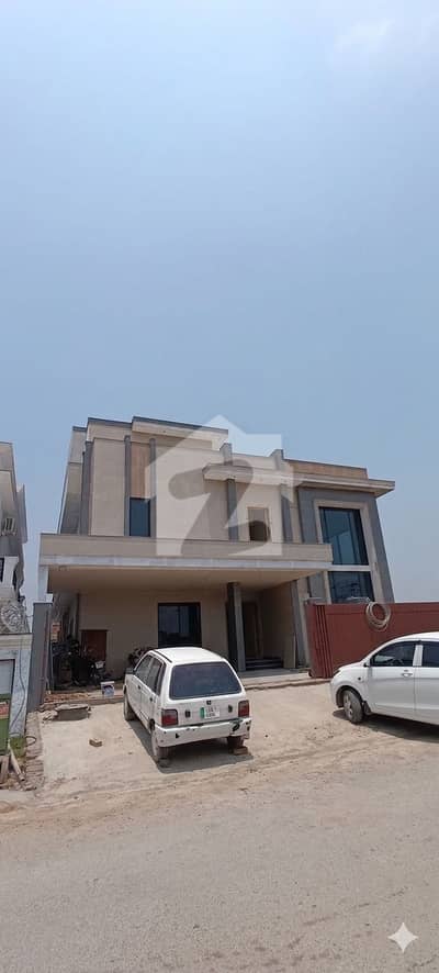 Brand New Beautifully Designed Corner 1 Kanal House Available for Rent