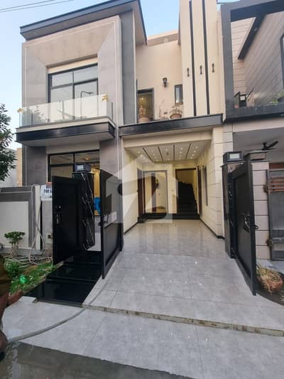 5 Marla Brand New House For Sale In Park View City Lahore