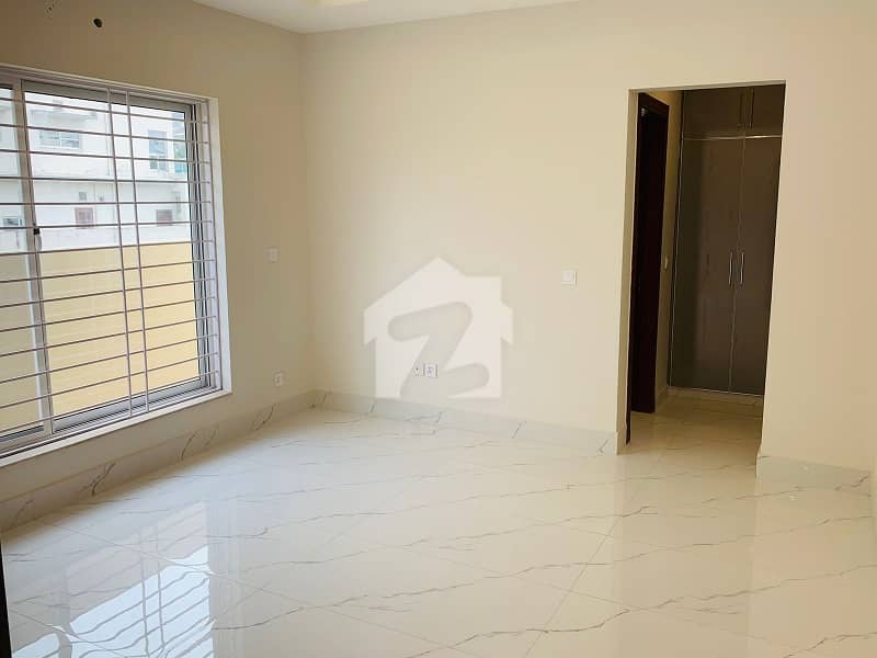 Business Bay DHA 2Beds Apartment Business Bay DHA 2Beds Apartment