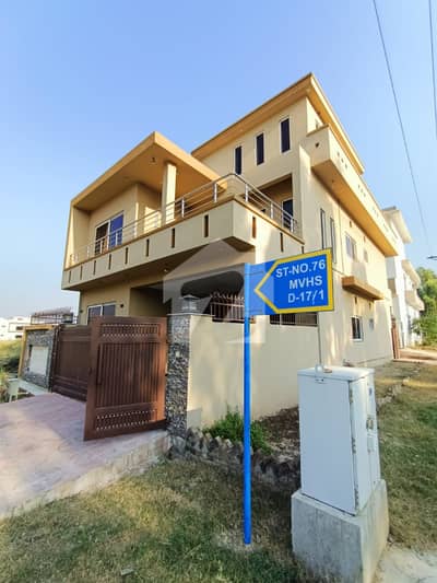30*60 beautiful Corner house D-17 Islamabad