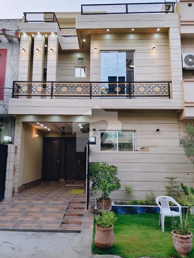 5 Marla Brand New Ultra Modern House for Sale in Johar Town Near to Main Road or Emporium Mall or Excpo Center Lahore