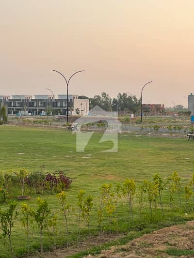 Hateem city Lahore A luxurious project by Faisal Movers Housing (FM Group) Just 25 minutes drive from Thokar Niaz Baig. Located on Main Shaikupura Road Shraqpur Sharif