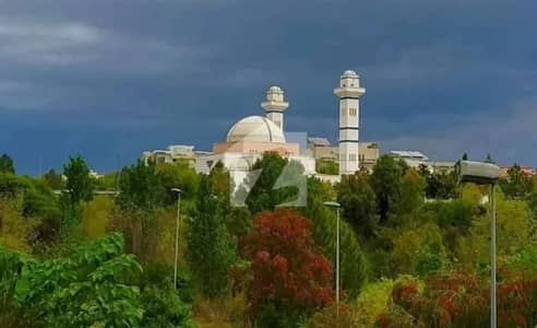 2kanal corner plot for sale