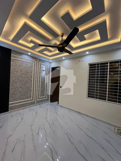 5 Marla Used House Available For Sale In Bahria Nashaman Lahore With Hot Location Near By Main Bolivar