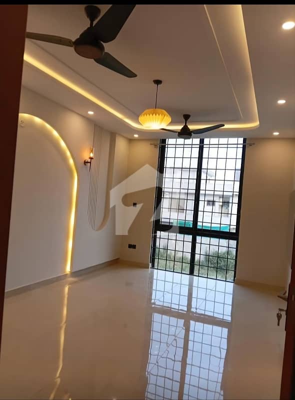BRAND NEW BEAUTIFULL HOUSE FOR RENT BRAND NEW BEAUTIFULL HOUSE FOR RENT