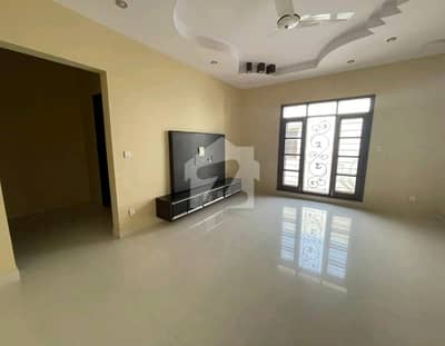 فیڈرل بی ایریا ۔ بلاک 10 فیڈرل بی ایریا,کراچی میں 1 کنال Studio مکان 15.0 کروڑ میں برائے فروخت۔