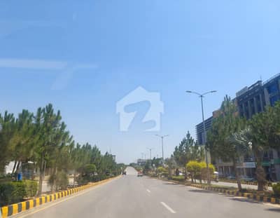 ٹاپ سٹی 1 - بلاک ڈی ٹاپ سٹی 1,اسلام آباد میں 5 مرلہ کمرشل پلاٹ 5.0 کروڑ میں برائے فروخت۔