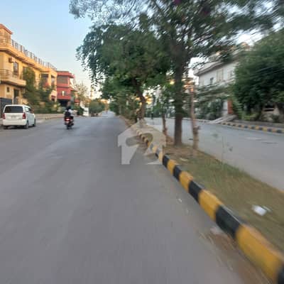 نیشنل پولیس فاؤنڈیشن او ۔ 9 اسلام آباد میں 1 کنال رہائشی پلاٹ 2.5 کروڑ میں برائے فروخت۔