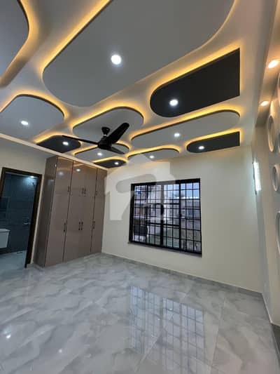10 Marla Luxury House for Sale in LDA Avenue One Block J, Lahore