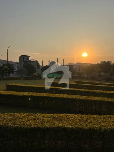 5 MARLA CORNER PLOT FOR SALE