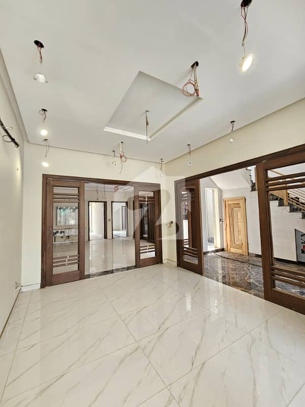 10 Marla Brand New Luxury House For Sale In Azam Garden Mustafa Town Lahore 10 Marla Brand New Luxury House For Sale In Azam Garden Mustafa Town Lahore