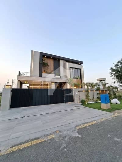 1 Kanal Luxury Modern Design Bungalow For Sale 1 Kanal Luxury Modern Design Bungalow For Sale