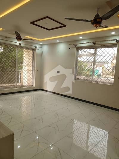 Upper Portion Available For Rent