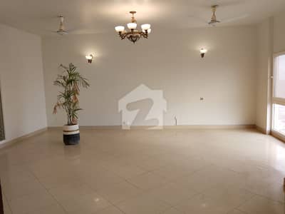 Creek Vista 4 Bedrooms Apartment For Rent