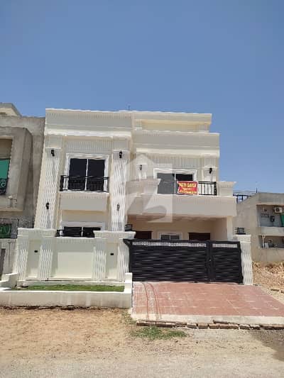 BRAND NEW 30X60 HOUSE FOR SALE SECOR:B-17, BLOCK:E