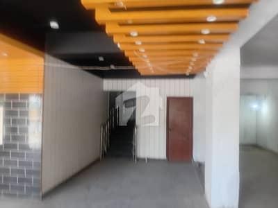 کلفٹن ۔ بلاک 2 کلفٹن,کراچی میں 14 مرلہ Studio دکان 20.0 کروڑ میں برائے فروخت۔