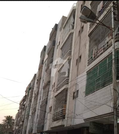 گلشنِ اقبال - بلاک 7 گلشنِ اقبال,گلشنِ اقبال ٹاؤن,کراچی میں 3 کمروں کا 7 مرلہ فلیٹ 1.45 کروڑ میں برائے فروخت۔