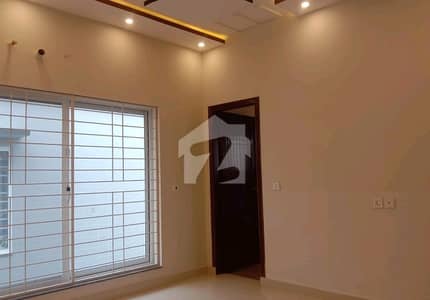 بحریہ ٹاؤن سیکٹر ای بحریہ ٹاؤن,لاہور میں 3 کمروں کا 5 مرلہ مکان 85.0 ہزار میں کرایہ پر دستیاب ہے۔ بحریہ ٹاؤن سیکٹر ای بحریہ ٹاؤن,لاہور میں 3 کمروں کا 5 مرلہ مکان 85.0 ہزار میں کرایہ پر دستیاب ہے۔