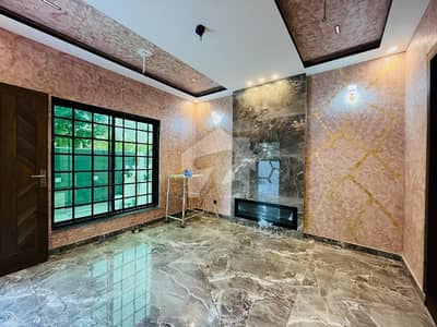 12 MARLA UPPER PORTION AVAILABLE FOR RENT IN LAKE CITY LAHORE BLOCK M3A