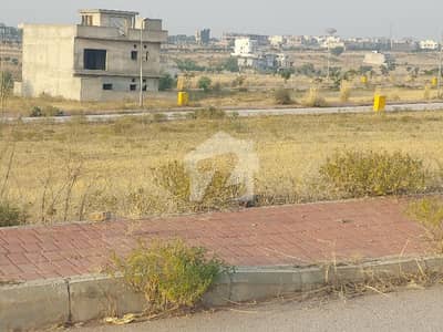 a block kanal plot available for sale