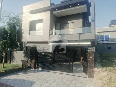 Bahria Town Rwp/Isb Phase8 Sector F1 10 Marla , Double Storey, Double Unit House Available On Main Boulevard Bahria Town Rwp/Isb Phase8 Sector F1 10 Marla , Double Storey, Double Unit House Available On Main Boulevard