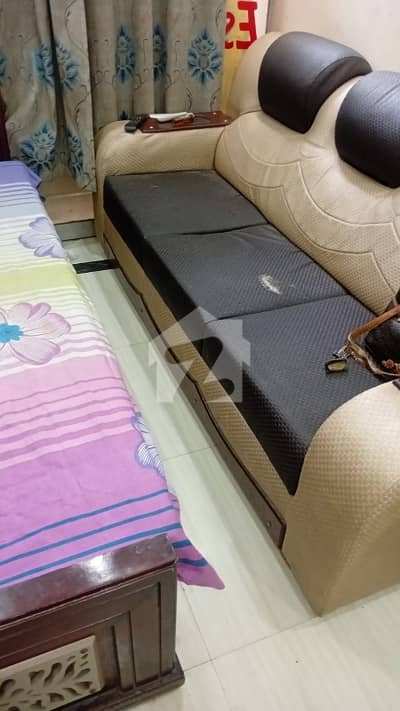 furnished room available for rent