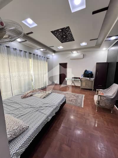 Defence 1000 yards bungalow for sale