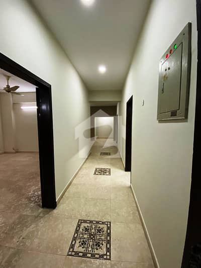 Elegant 10 Marla Apartment For Sale | 3rd Floor | Askari 11, Lahore