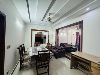 8 Marla Upper portion available lower portion lock available in Bahria town