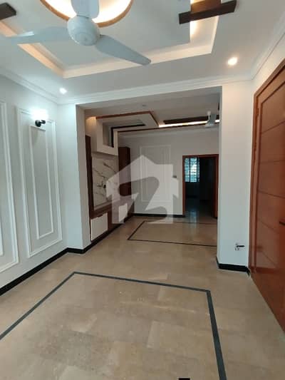 new first floor for rent for family