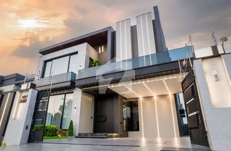1 KANAL ULTRA MODERN DESIGN HOUSE FOR SALE IN DHA PHASE 7 NEAR TO RAYA GOLF CLUB FACING PARK
