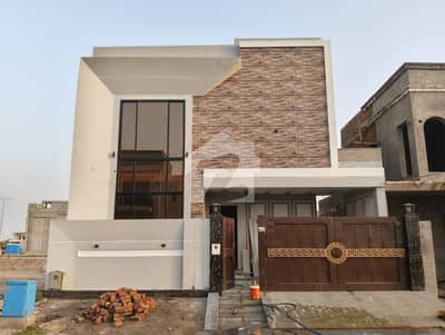 ڈی ایچ اے فیز 1 ۔ سیکٹر بی1 ڈی ایچ اے فیز 1,ڈی ایچ اے ڈیفینس,ملتان میں 5 کمروں کا 10 مرلہ مکان 90.0 ہزار میں کرایہ پر دستیاب ہے۔