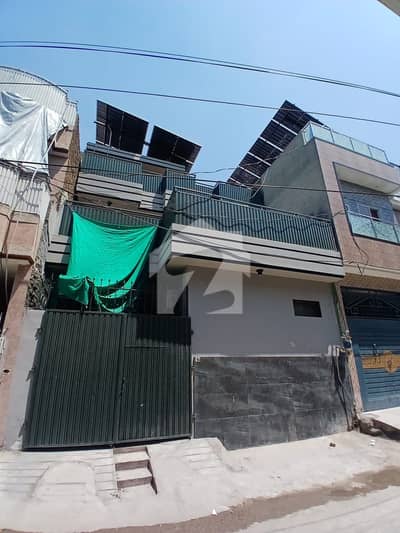 حیات آباد فیز 3 حیات آباد,پشاور میں 4 کمروں کا 5 مرلہ مکان 2.6 کروڑ میں برائے فروخت۔