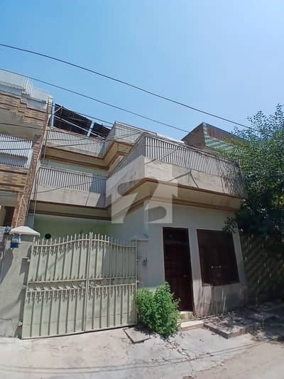 حیات آباد فیز 3 حیات آباد,پشاور میں 4 کمروں کا 5 مرلہ مکان 2.4 کروڑ میں برائے فروخت۔
