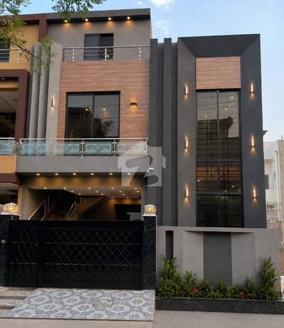5 MARLA BRAND NEW HOUSE FOR SALE IN_CLOSE TO NFC HOUSING SOCIETY PHASE 1