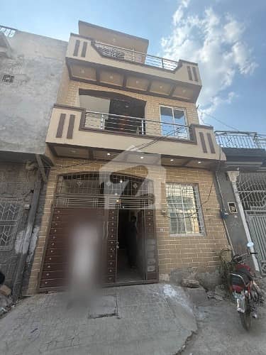 کورل چوک اسلام آباد میں 4 کمروں کا 4 مرلہ مکان 1.2 کروڑ میں برائے فروخت۔