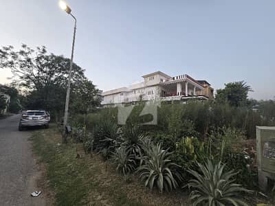 Best Location One Kanal Plot Available For Sale In F-11/2
