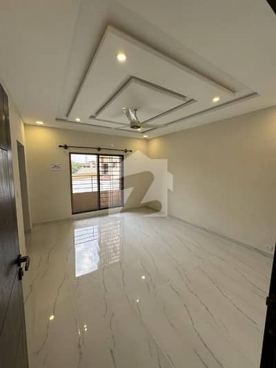 2900 Square Feet Flat In Stunning Askari 5 - Sector J Is Available For sale