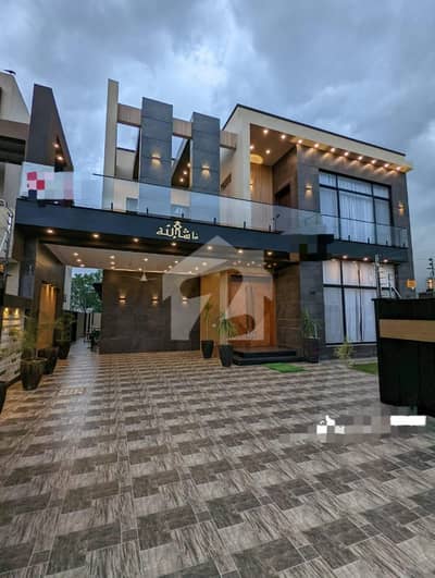 1 Kanal Luxury House Available For Sale In Sector C Bahria Town Lahore 1 Kanal Luxury House Available For Sale In Sector C Bahria Town Lahore