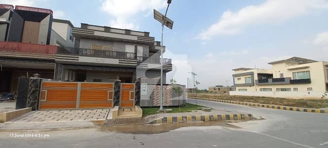 ڈی ایچ اے فیز 1 - سیکٹر سی ڈی ایچ اے فیز 1,ڈی ایچ اے ڈیفینس,پشاور میں 9 کمروں کا 1 کنال مکان 8.5 کروڑ میں برائے فروخت۔