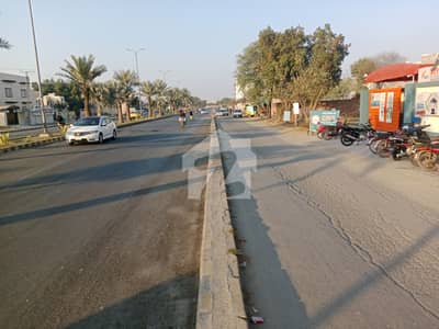4 KANAL PLOT 3 SIDE OPEN MAIN COLLEGE ROAD GUL E DAMAN / COMMERCIAL PLOT FOR SALE