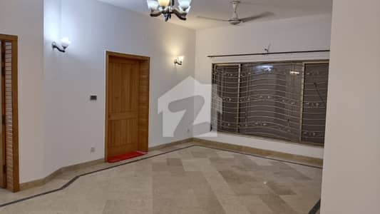 ای ۔ 11 اسلام آباد میں 2 کمروں کا 6 مرلہ زیریں پورشن 72.0 ہزار میں کرایہ پر دستیاب ہے۔