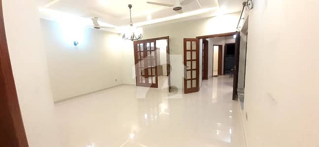 E 11 Upper Vip Orginal Pic Attached Sep All Facilities Servnt Room Available