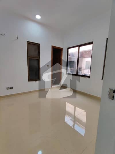 Property Connect Offers! 836 sq ft 2nd Floor Available For Rent In I-8 Markaz |Lift Installed | IT / Software Companies Consultants & Startups|