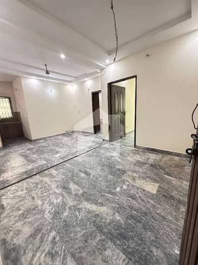 3.5 Marla 1st Floor Flat For Rent ( Near Sir Syed School ) 3.5 Marla 1st Floor Flat For Rent ( Near Sir Syed School )