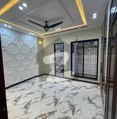 5 MARLA BRAND NEW HOUSE AVAILABLE FOR RENT IN BAHRIA TOWN LAQHORE