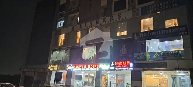 گلبرگ بزنس پارک گلبرگ,اسلام آباد میں 1 مرلہ Studio دکان 1.3 کروڑ میں برائے فروخت۔
