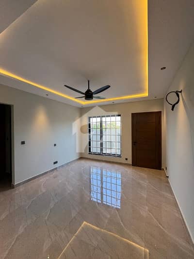 HOUSE FOR SALE SECTOR F 11 SIZE 500 SQUARE YARDS TRIPLE STORY GOOD LOCATION